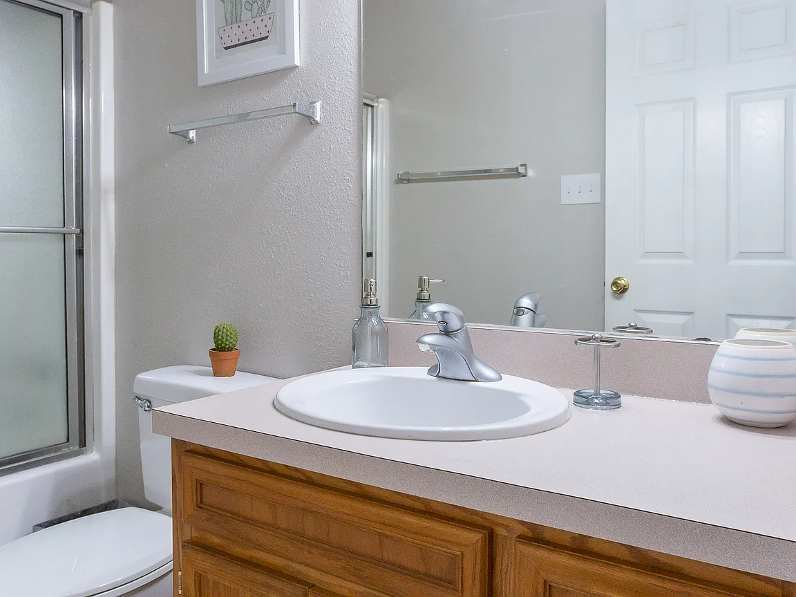 634 E North 16th St, # B, Abilene, TX 79601 Furnished Home in Abilene, TX, property photo 1